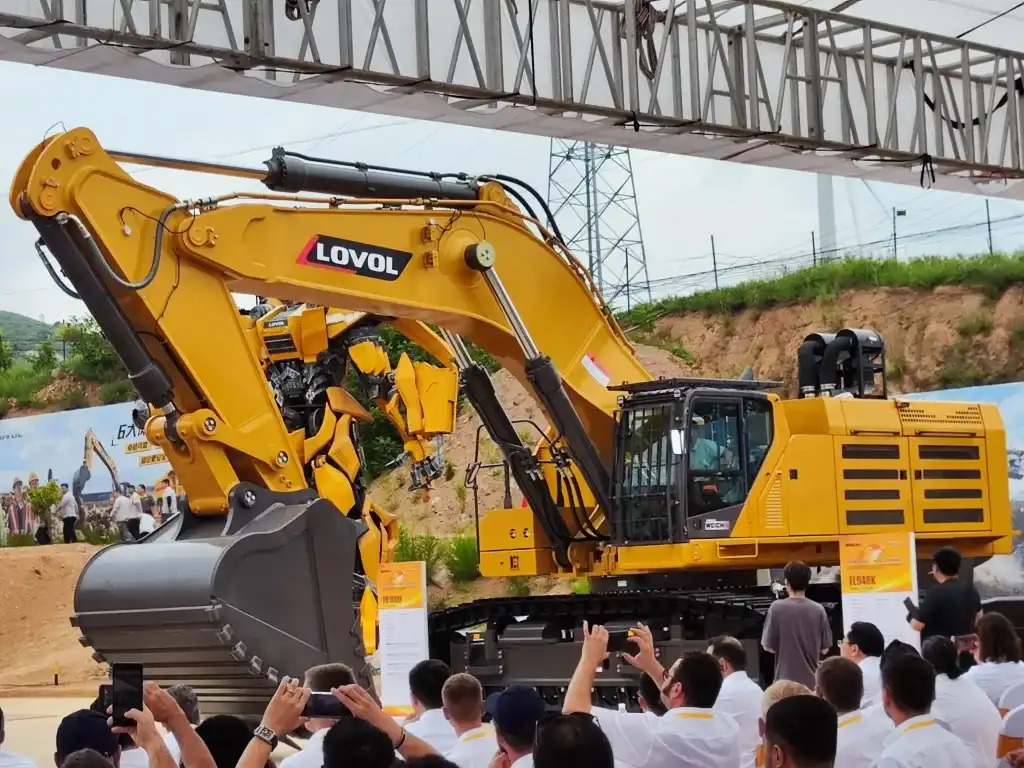 konferensi dealer lovol Qingdao dayasakti